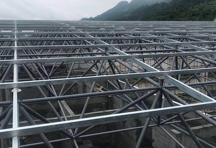 三亚仁怀冠英学校艺体楼网架